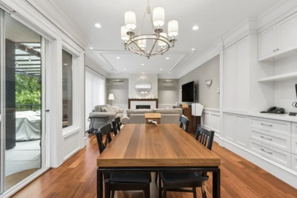 Kitchen Island Photo of 1250 Sinclair Street, West Vancouver, BC