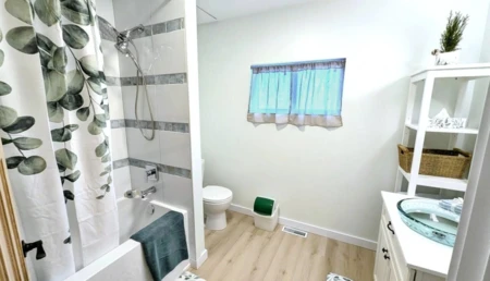 Swimming Pool Photo of 3011 184 Street, Surrey, BC