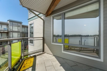 Backyard Photo of 302 14200 Riverport Way, Richmond, BC