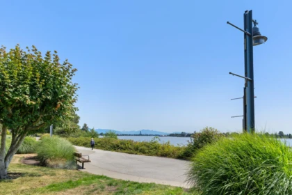 Hot Tub / Spa Photo of 302 14200 Riverport Way, Richmond, BC