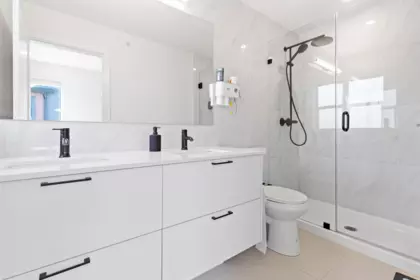 Hallway Photo of 96 20150 81 Avenue, Langley, BC