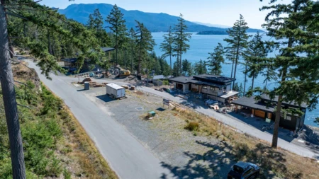 Breakfast Nook Photo of 785 Seymour Bay Drive, Bowen Island, BC