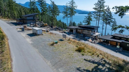 Family Room Photo of 785 Seymour Bay Drive, Bowen Island, BC