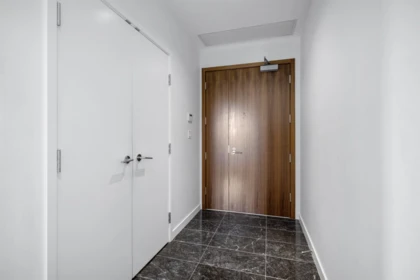 Primary Bathroom Photo of 306 5177 Brighouse Way, Richmond, BC