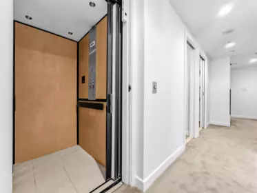 Hallway Photo of 1211 W Cordova Street, Vancouver, BC