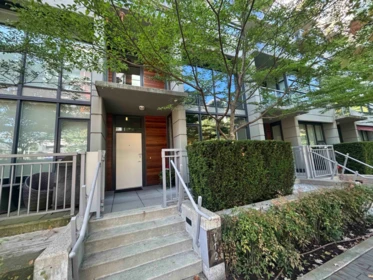 112 W 1st Avenue, Vancouver, BC, Vancouver — Townhouse for sale