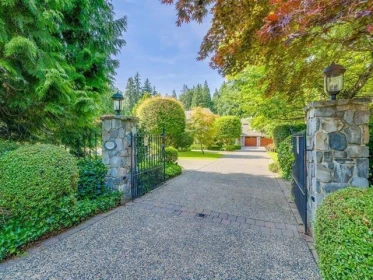 13315 25 Avenue, Surrey, BC, Surrey — Single Family Residence for sale