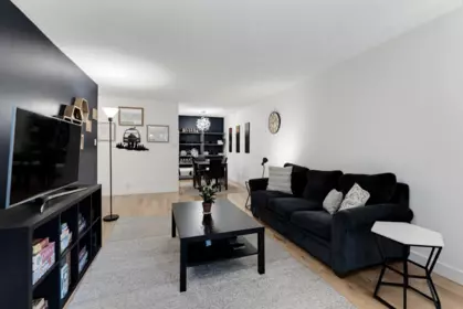 Kitchen Island Photo of 342 1844 W 7th Avenue, Vancouver, BC