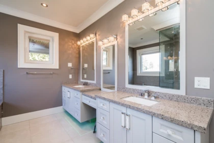 Hallway Photo of 13245 57 Avenue, Surrey, BC
