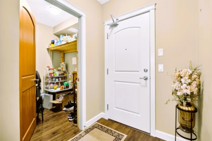 Hallway Photo of 590 8288 207a Street, Langley, BC