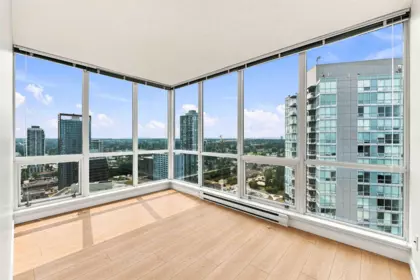 Entry Foyer Photo of 3202 13688 100 Avenue, Surrey, BC