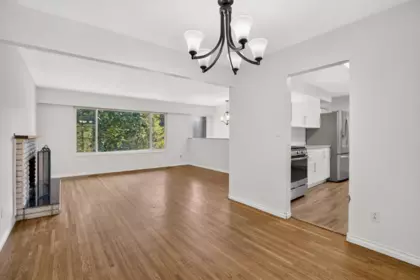 Breakfast Nook Photo of 9727 121 Street, Surrey, BC