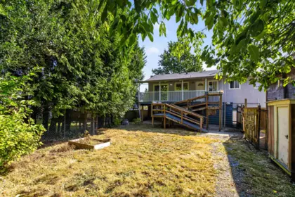 Hallway Photo of 9727 121 Street, Surrey, BC