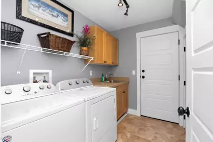 Powder Room Photo of 1048 Woodsworth Road, Gibsons, BC