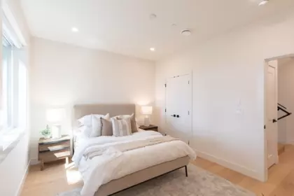 Basement Recreation Room Photo of 1 3615 Turner Street, Vancouver, BC