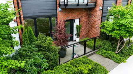 Garden / Landscaping Photo of 127 525 E 2nd Street, North Vancouver, BC