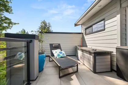 Kitchen Photo of 173 16433 19 Avenue, Surrey, BC