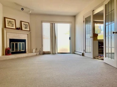 Dining Area Photo of 469 W 40 Avenue, Vancouver, BC