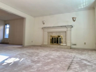 Living Room Photo of 469 W 40 Avenue, Vancouver, BC