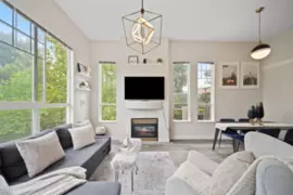 404 10186 155 Street, Surrey, BC