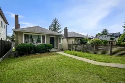 1978 E 8th Avenue, Vancouver, BC, Vancouver — Single Family Residence for sale