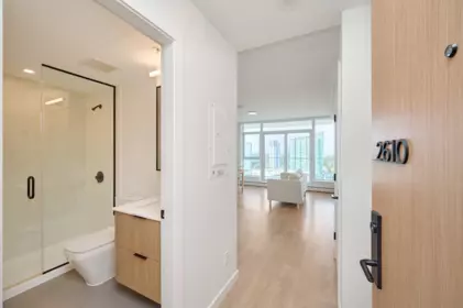 2610 13685 102 Avenue, Surrey, BC, Surrey — Apartment/Condo for sale