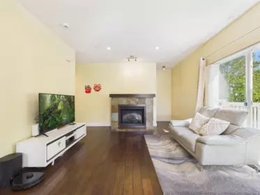 Dining Area Photo of 141 7388 Macpherson Avenue, Burnaby, BC