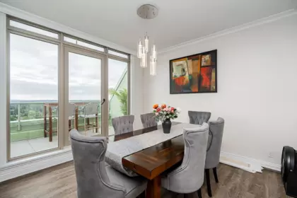 Breakfast Nook Photo of 2304 10082 148 Street, Surrey, BC