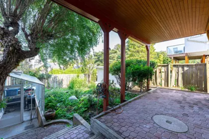 Kitchen Photo of 4327 Locarno Crescent, Vancouver, BC
