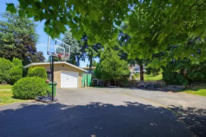 Garden / Landscaping Photo of 34348 Laburnum Avenue, Abbotsford, BC