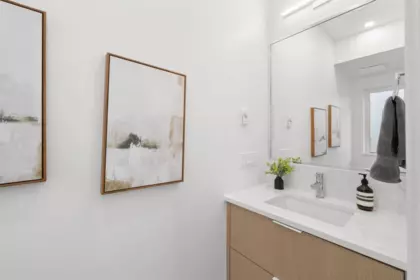 Primary Bathroom Photo of 201 2135 E Pender Street, Vancouver, BC