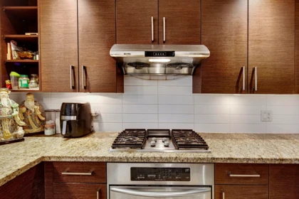 205 14300 Riverport Way, Richmond, BC, Richmond — Apartment/Condo for sale