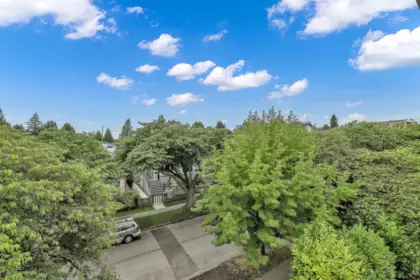 1 3185 Graveley Street, Vancouver, BC, Vancouver — Half Duplex for sale
