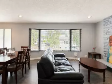 Kitchen Island Photo of 6175 Quebec Street, Vancouver, BC