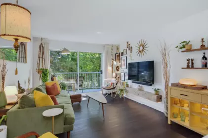 Living Room Photo of 206 2750 Fuller Street, Abbotsford, BC