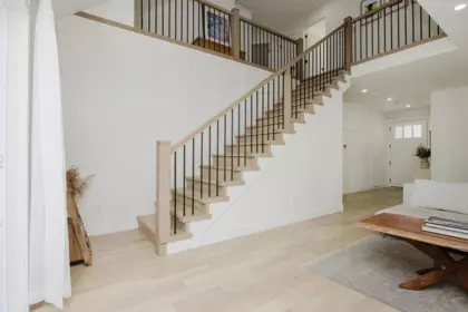 Hallway Photo of 531 Jordan Way, Gibsons, BC