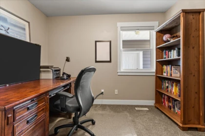 Hot Tub / Spa Photo of 46378 John Place, Chilliwack, BC