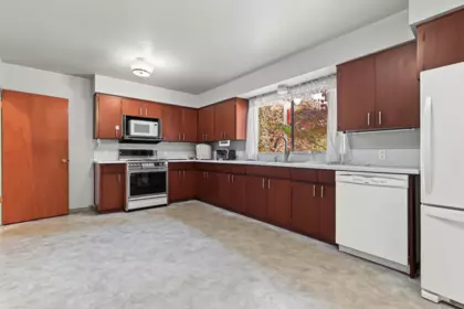 Kitchen Photo of 6689 Vine Street, Vancouver, BC