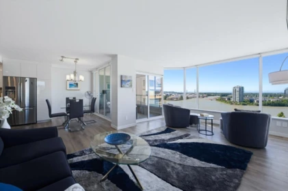 1606 1045 Quayside Drive, New Westminster, BC, New Westminster — Apartment/Condo for sale