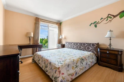 Breakfast Nook Photo of 419 8480 Granville Avenue, Richmond, BC