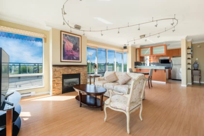 Family Room Photo of 419 8480 Granville Avenue, Richmond, BC