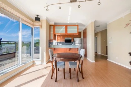 Kitchen Photo of 419 8480 Granville Avenue, Richmond, BC