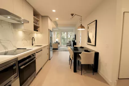 Breakfast Nook Photo of 358 422 E 3rd Street, North Vancouver, BC