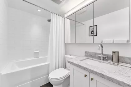 Powder Room Photo of 2102 888 Homer Street, Vancouver, BC