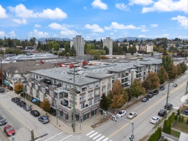 Hot Tub / Spa Photo of 319 85 Eighth Avenue, New Westminster, BC