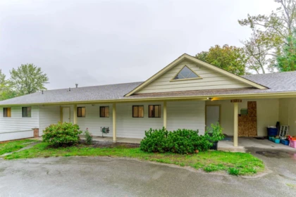 8726 Chilliwack Mountain Road, Chilliwack, BC, Chilliwack — Single Family Residence for sale