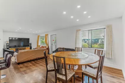 Kitchen Island Photo of 8726 Chilliwack Mountain Road, Chilliwack, BC