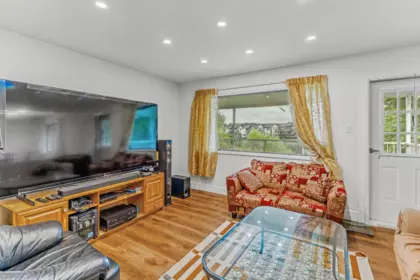 Primary Bedroom Photo of 8726 Chilliwack Mountain Road, Chilliwack, BC