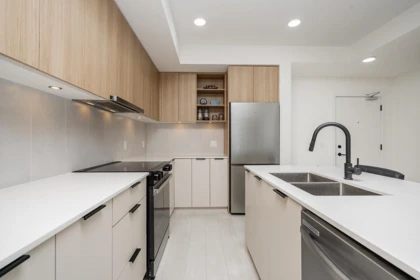 Kitchen Island Photo of 221 9456 134 Street, Surrey, BC
