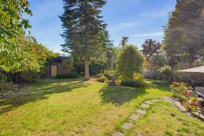 18152 58 Avenue, Surrey, BC, Surrey — Single Family Residence for sale